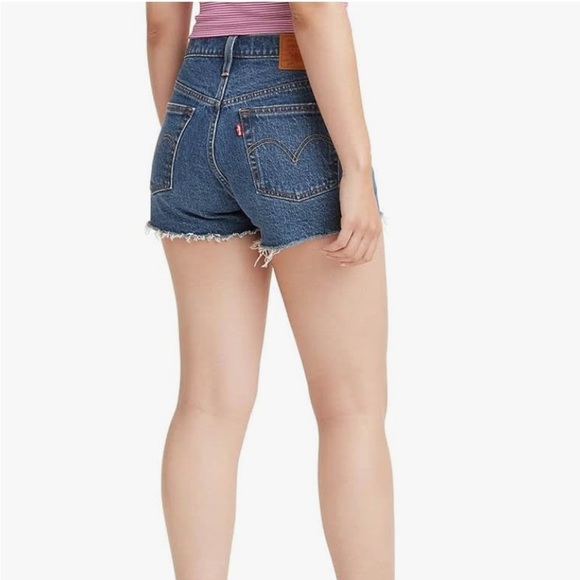 Levi’s Women’s 28 Original 501 Salsa Halfway Medium Indigo High Rise Denim Short - Picture 11 of 11